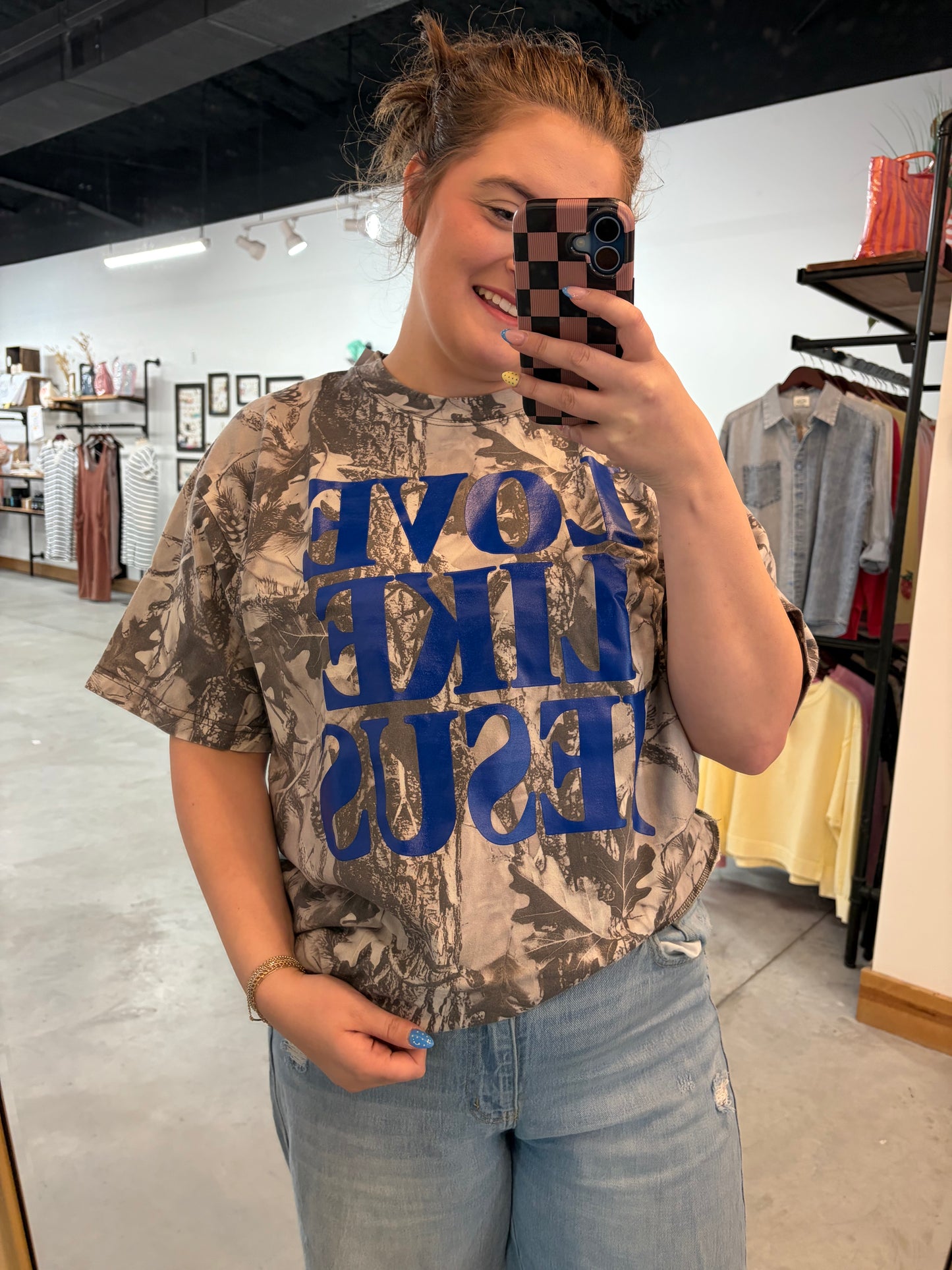 Love Like Jesus Tee