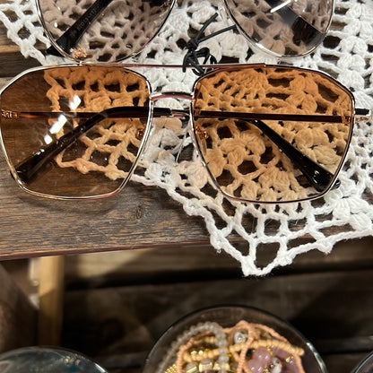 Coco + Carmen Sunnies