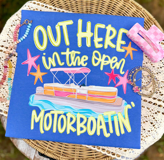 Motorboatin’ tee