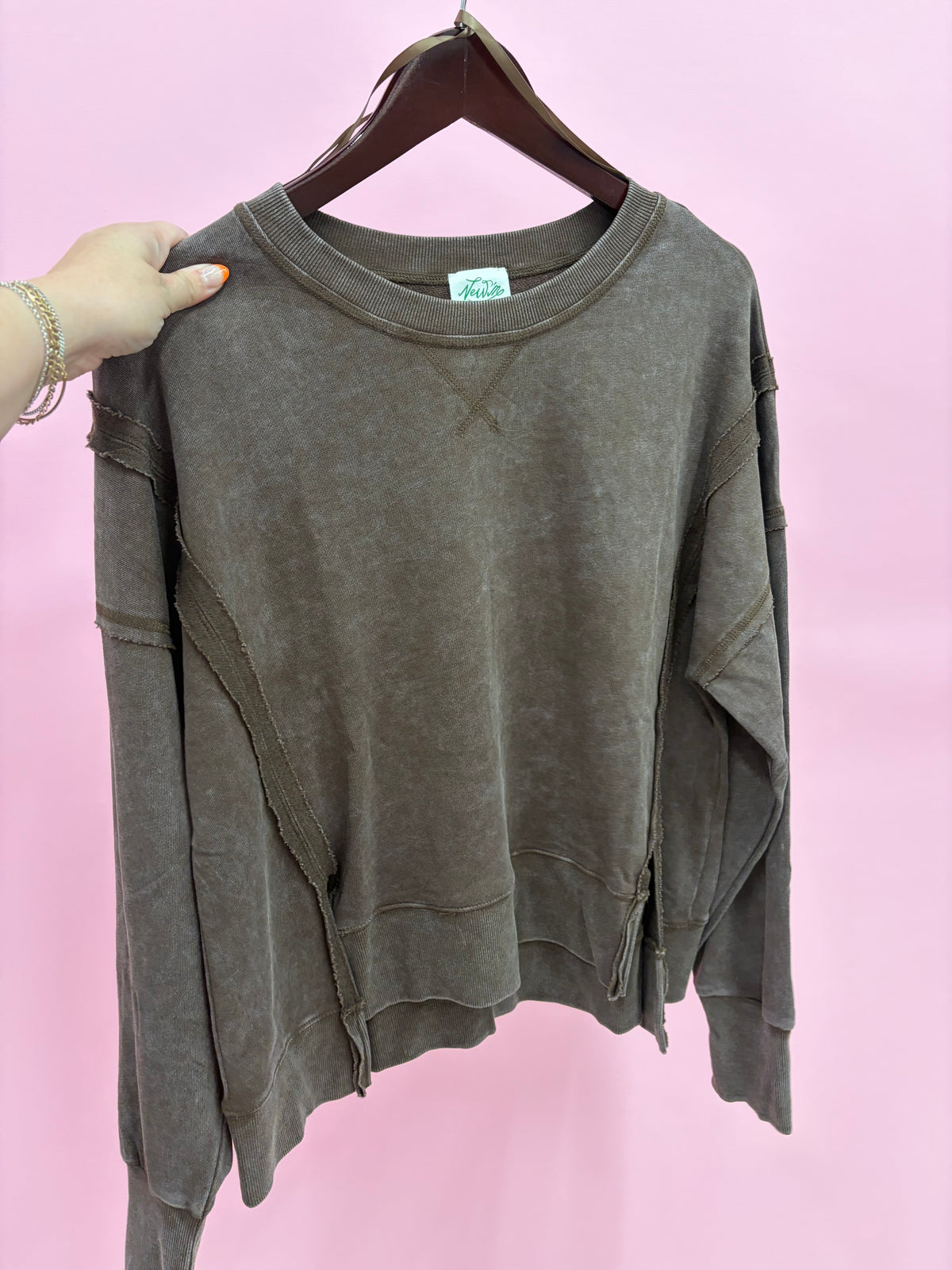 The Unwind Pullover - Chocolate