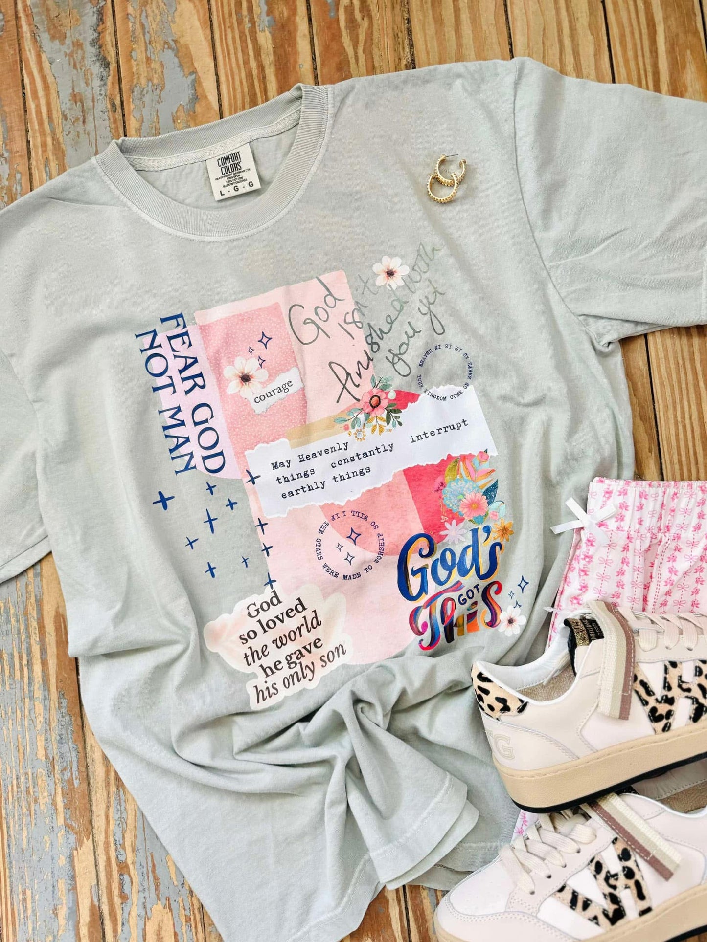 God’s Got This Collage Tee