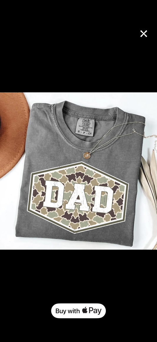 dad camo tee