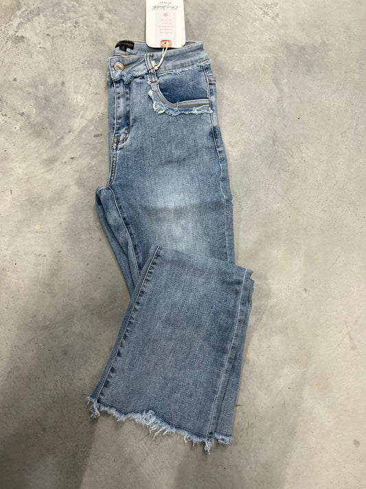 Coco + Carmen Everstretch Ankle Jeans