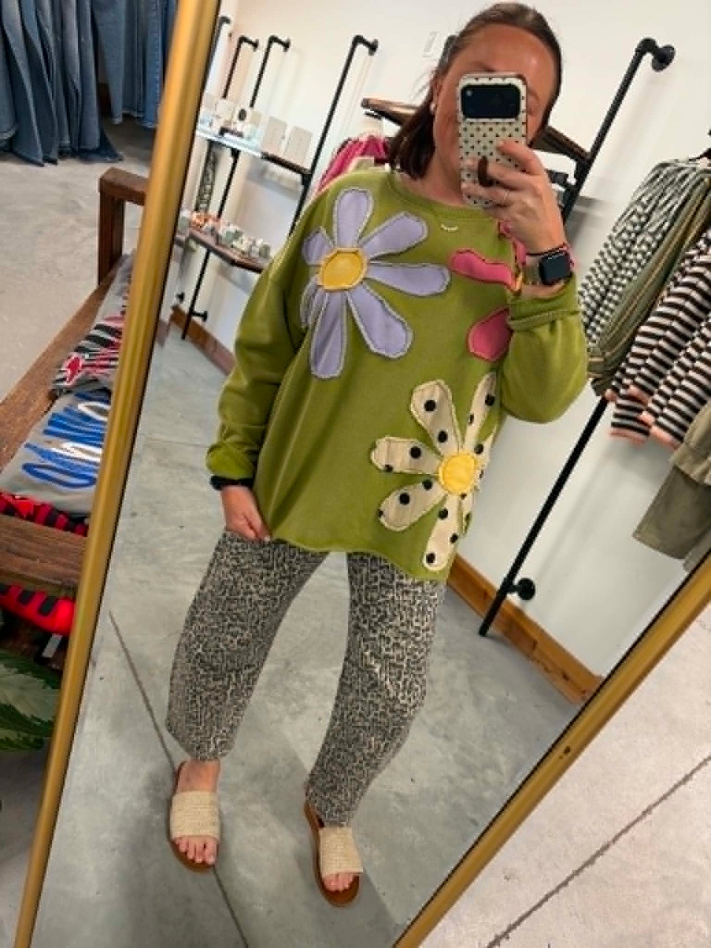 Daisy Daze Pullover