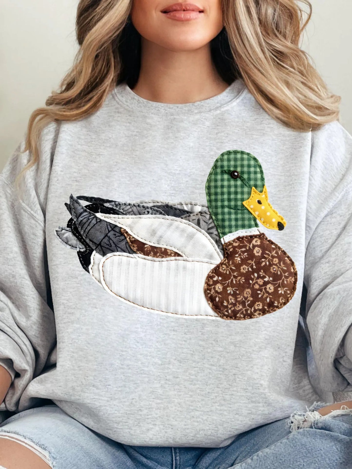 Sitting Mallard Duck faux applique Tee